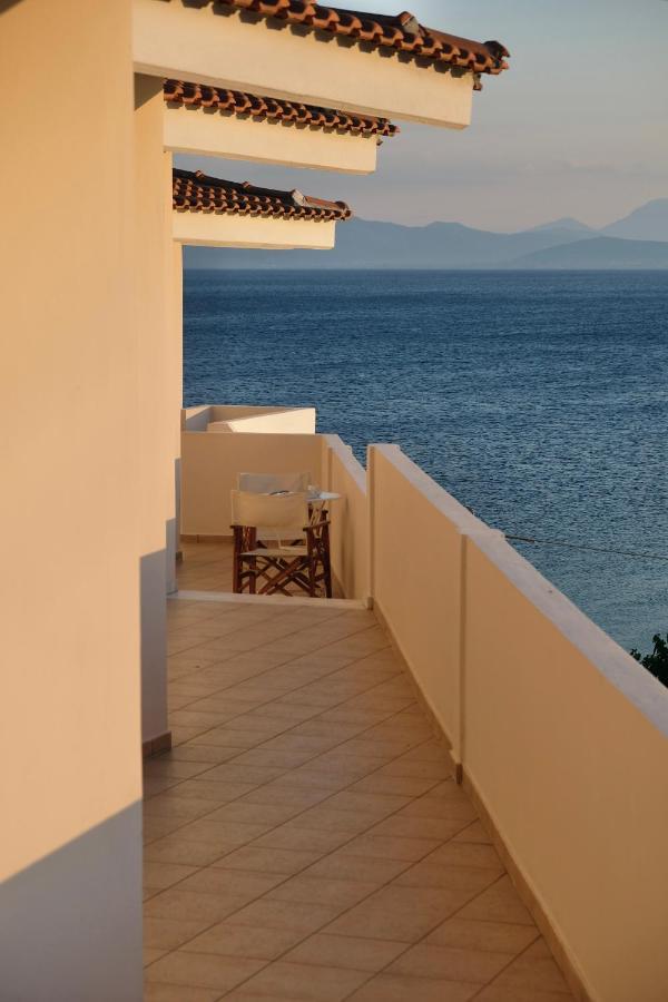 Lappas Rooms Rovies Exterior photo