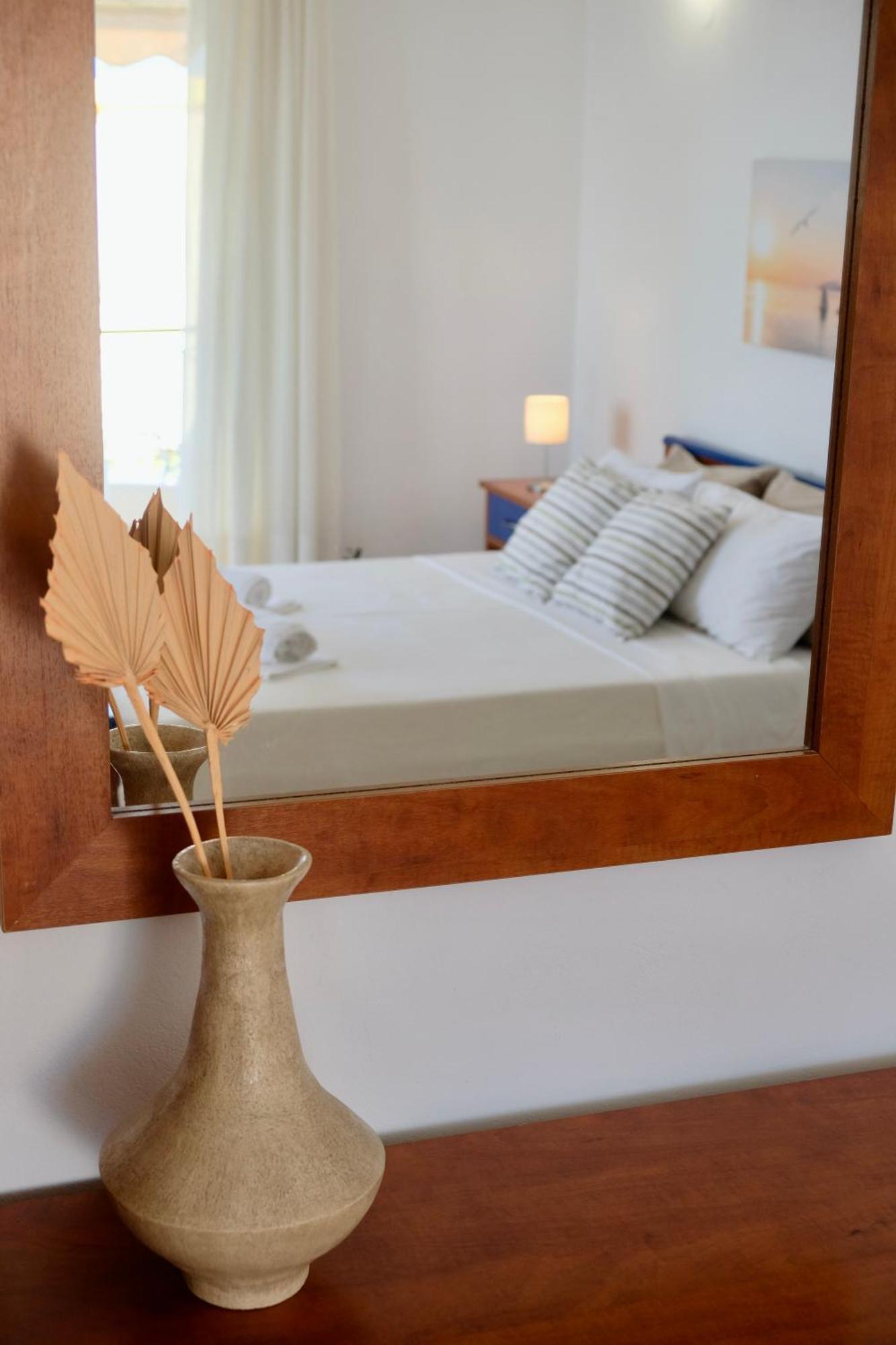 Lappas Rooms Rovies Exterior photo